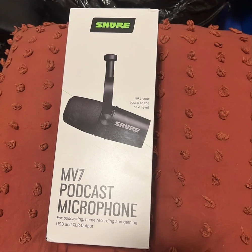 Shure MV7